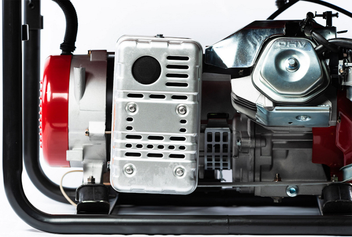 Alteco APG 7000 E бензиновый генератор ракурс 9 Alteco APG 7000 E бензиновый генератор ракурс 9