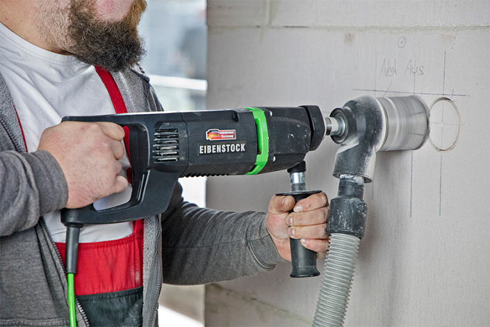 Использование дрели для сухого алмазного бурения Eibenstock EHD 1500 Set