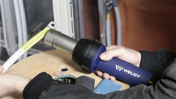 Использование фена строительного паяльного Weldy energy HT3400