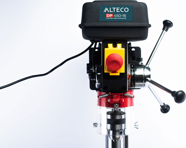 Кнопка "Вкл/Выкл" настольного вертикально сверлильного станка Alteco DP 450-16 Кнопка "Вкл/Выкл" настольного вертикально сверлильного станка Alteco DP 450-16