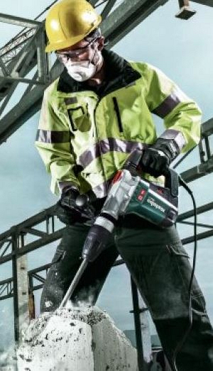 Работа отбойным молотком Metabo MHE 5 Работа отбойным молотком Metabo MHE 5
