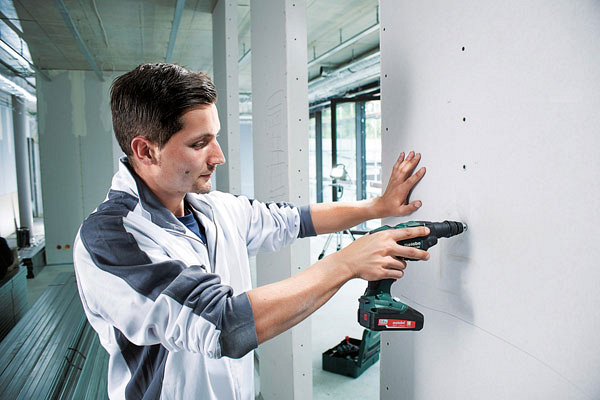 Применение аккумуляторного винтоверта для гипсокартона Metabo SE 18 LTX 2500 Применение аккумуляторного винтоверта для гипсокартона Metabo SE 18 LTX 2500
