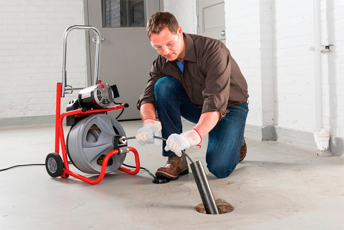 Применение прочистной машины барабанного типа Ridgid K-400 Применение прочистной машины барабанного типа Ridgid K-400