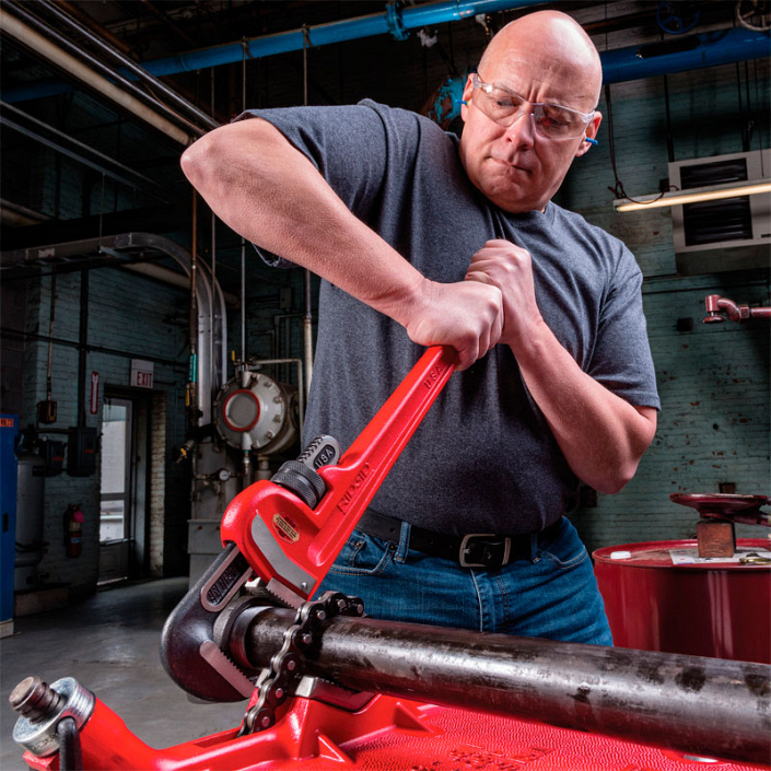 Применение прямых трубных ключей Ridgid Heavy Duty 12" Применение прямых трубных ключей Ridgid Heavy Duty 12"