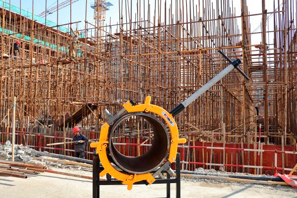 Применение ручных роторных труборезов Hongli H22S Применение ручных роторных труборезов Hongli H22S