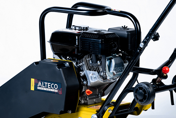 Бензиновая виброплита ручная Alteco E80 TF двигатель